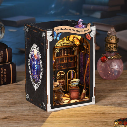Realm of the Magic Book – detailfoto