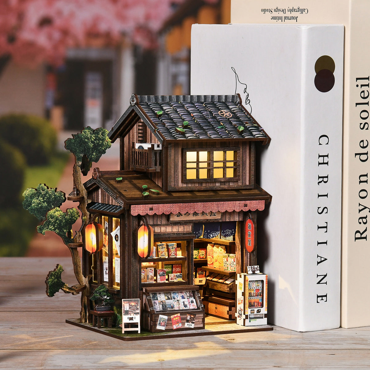 Kasuga Grocery Store – verlichting en sfeer
