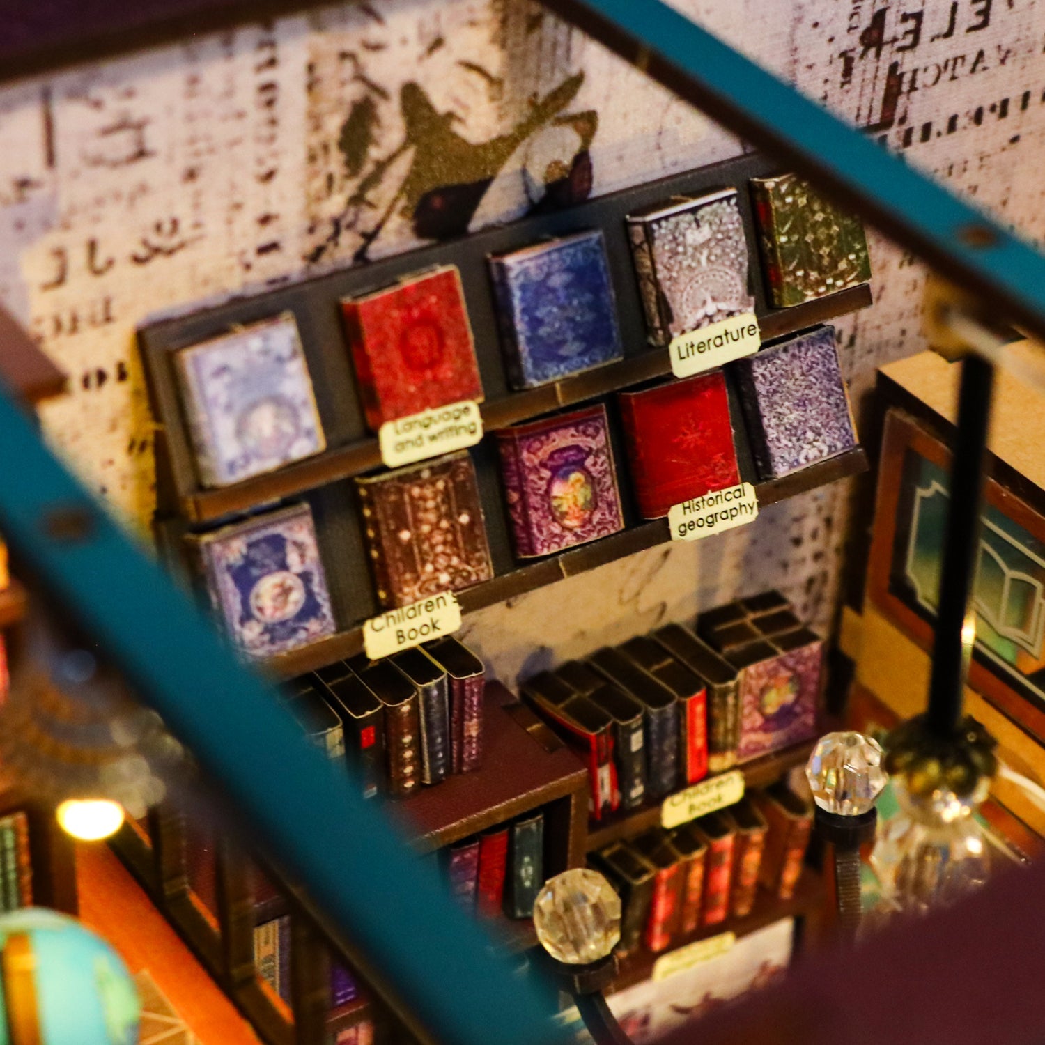 Booknook Boekenwinkel - Assemblr