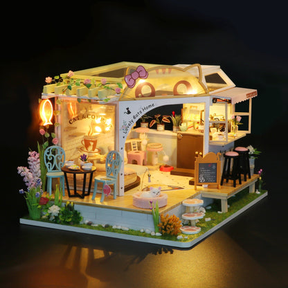 Katten Cafe - Assemblr